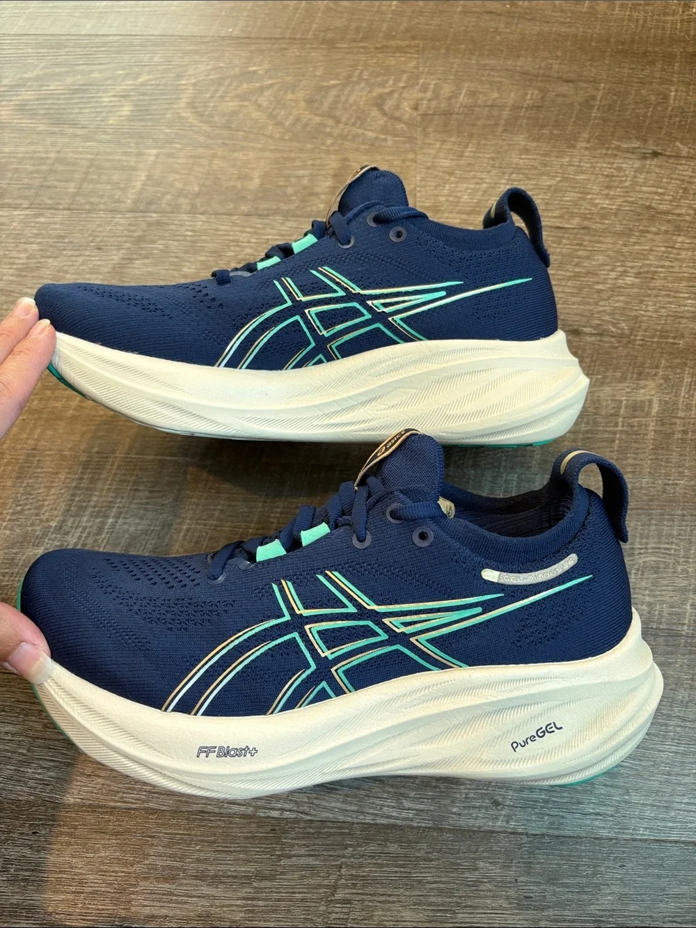ASICS GEL-Nimbus 26 Running Shoes Women's 6.5 Blue Expanse / Aurora Green